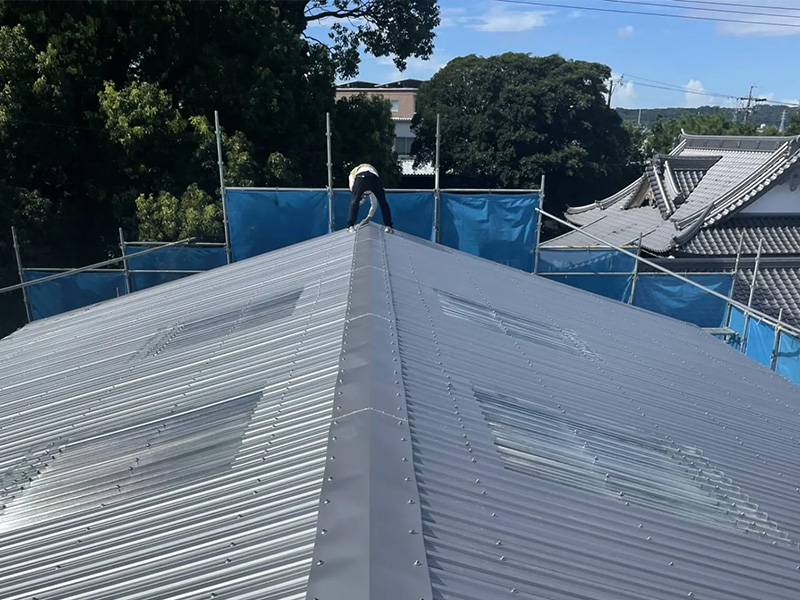 屋根カバー工法